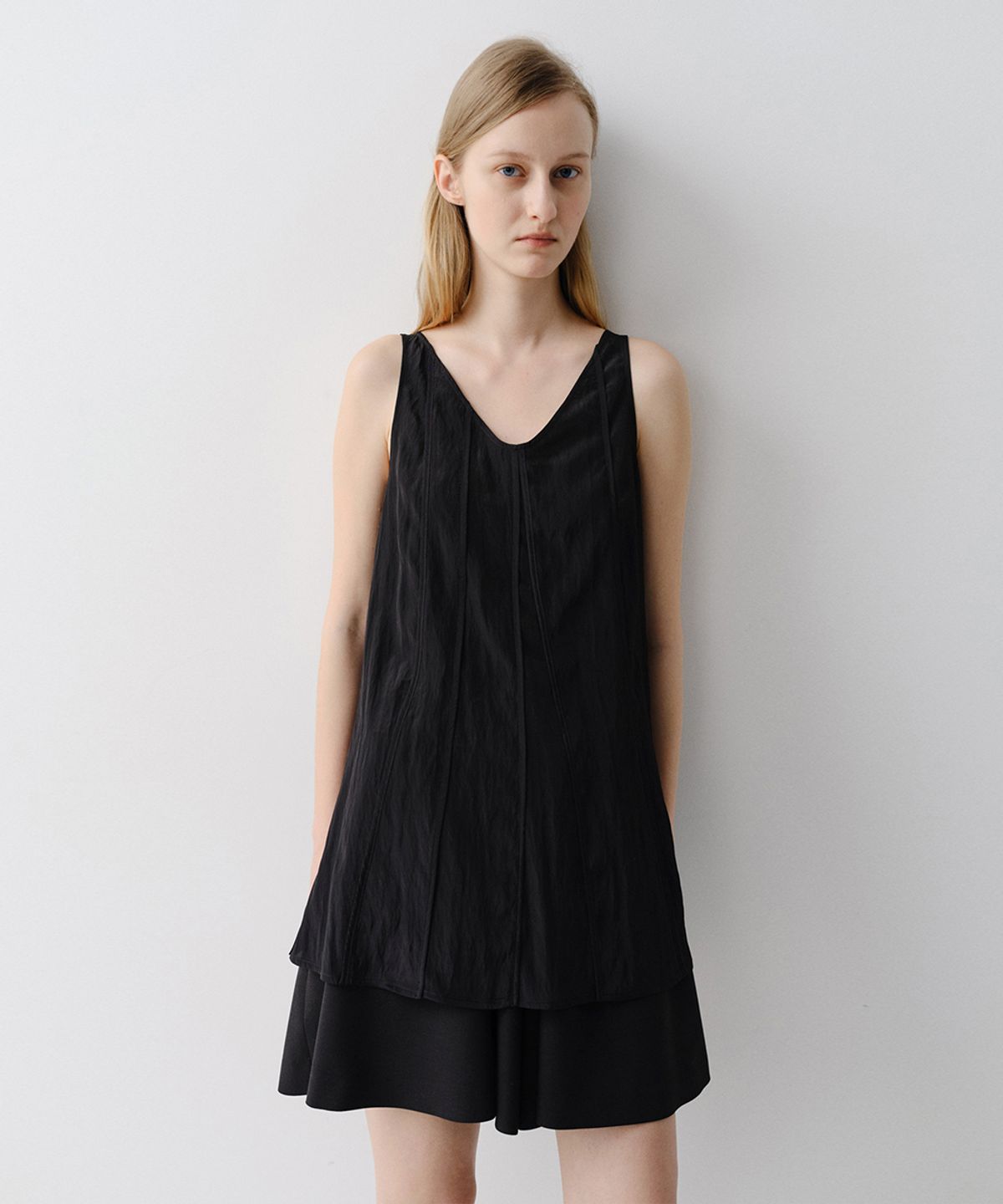이아(EAAH) LILY PANELED BLOUSE (BLACK)