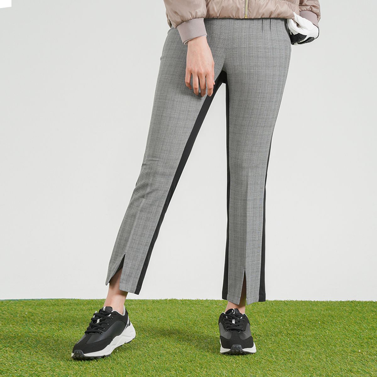엘르골프(ELLE GOLF) 여성  세미부츠컷 체크팬츠_6I41607