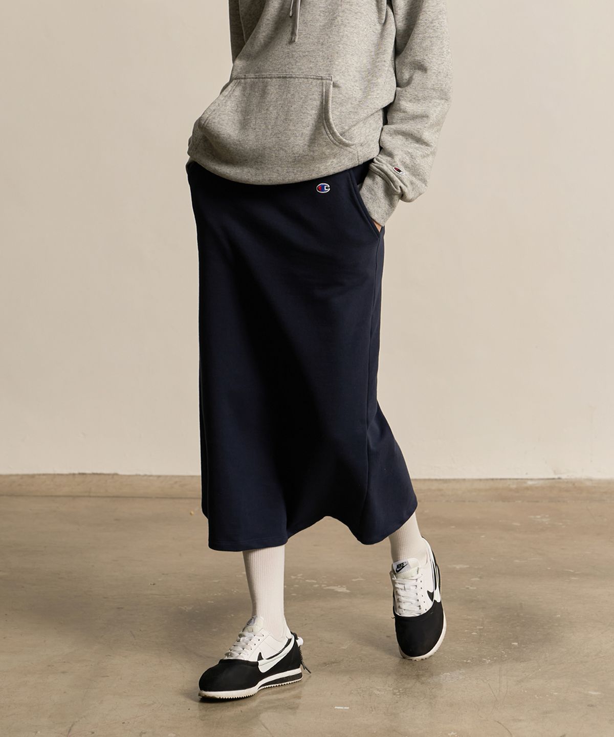 챔피온(CHAMPION) 여성 C로고 롱 스트링 스커트 Nomal Navy