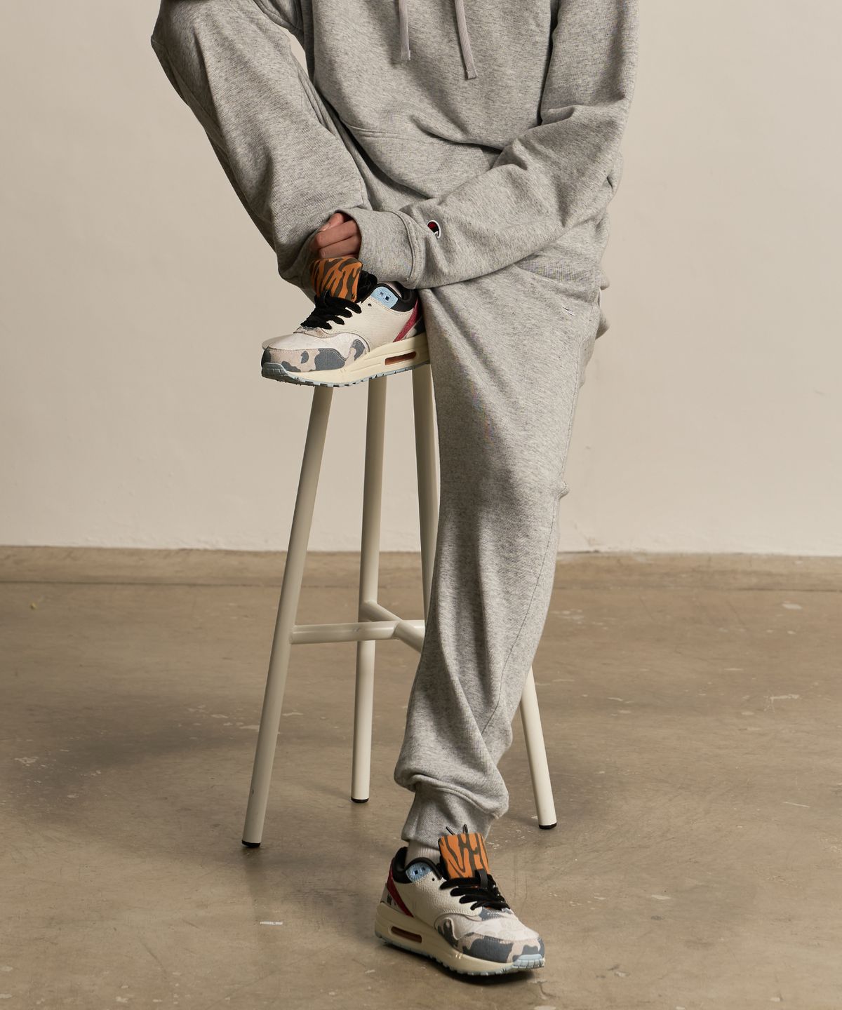 챔피온(CHAMPION) 베이직 조거 팬츠 Normal Grey