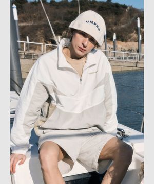 레이트 체크아웃 린넨 스탠넥 아노락 아이보리(UQ221CWT49)