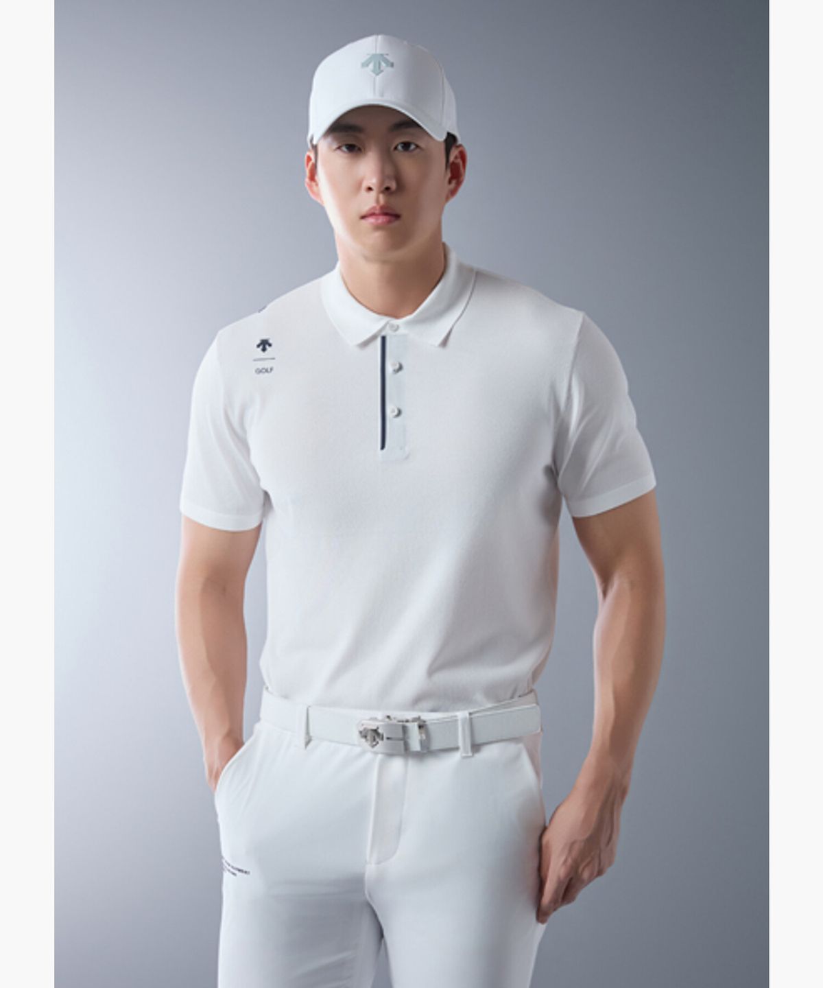 데상트 골프(DESCENTE GOLF) 남성 원포인트 반팔 스웨터 (DQ21MFKP41)