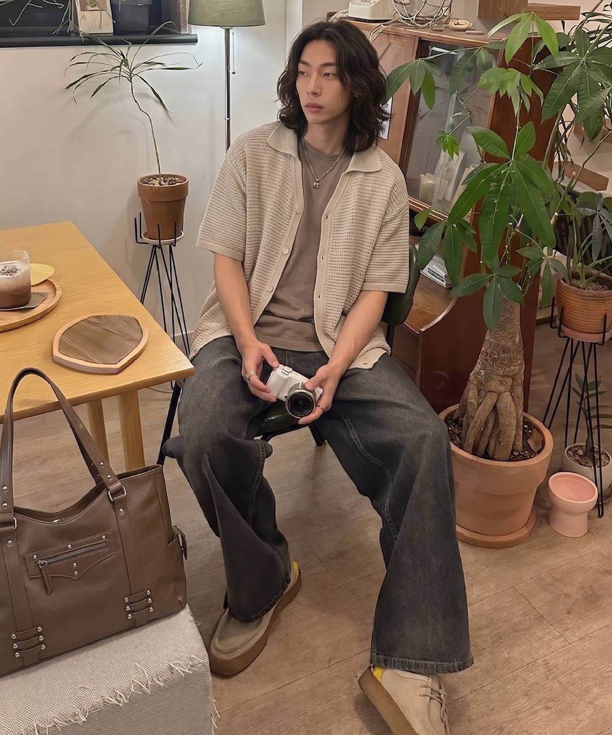레이몬트(RAIMENT) 올시즌 샌드 워싱 와이드 데님 팬츠_흑청
