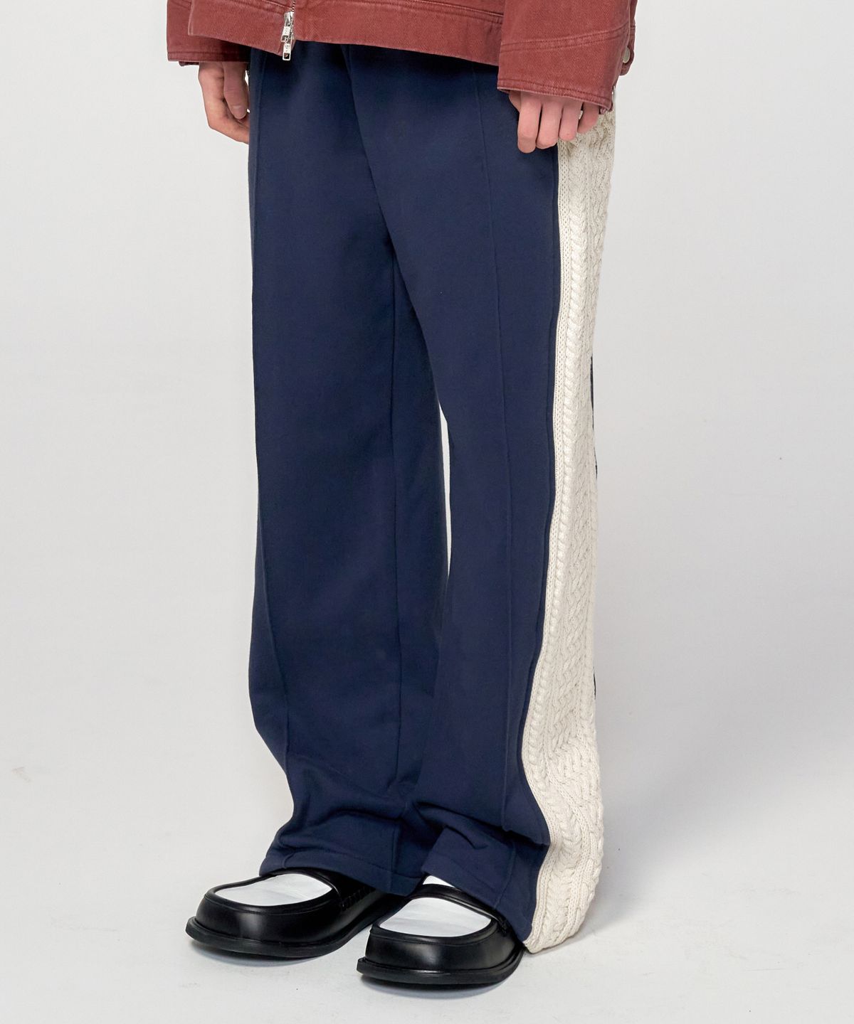 홍우성(HONGWOOSUNG) Fisher Knit Jogger Pants_Navy