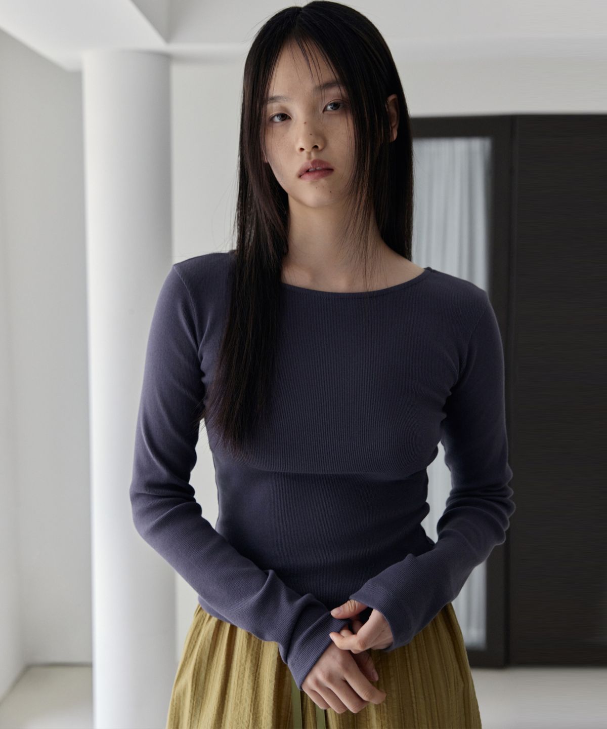 38컴온커먼(38COMEONCOMMON) Ribbed Boat-neck Slim T-Shirts (Dusty Navy)