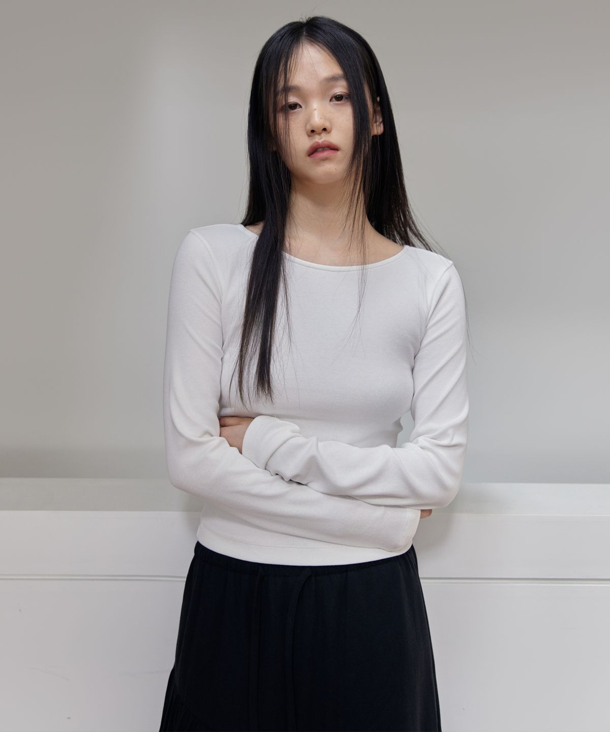 38컴온커먼(38COMEONCOMMON) Ribbed Boat-neck Slim T-Shirts (White)