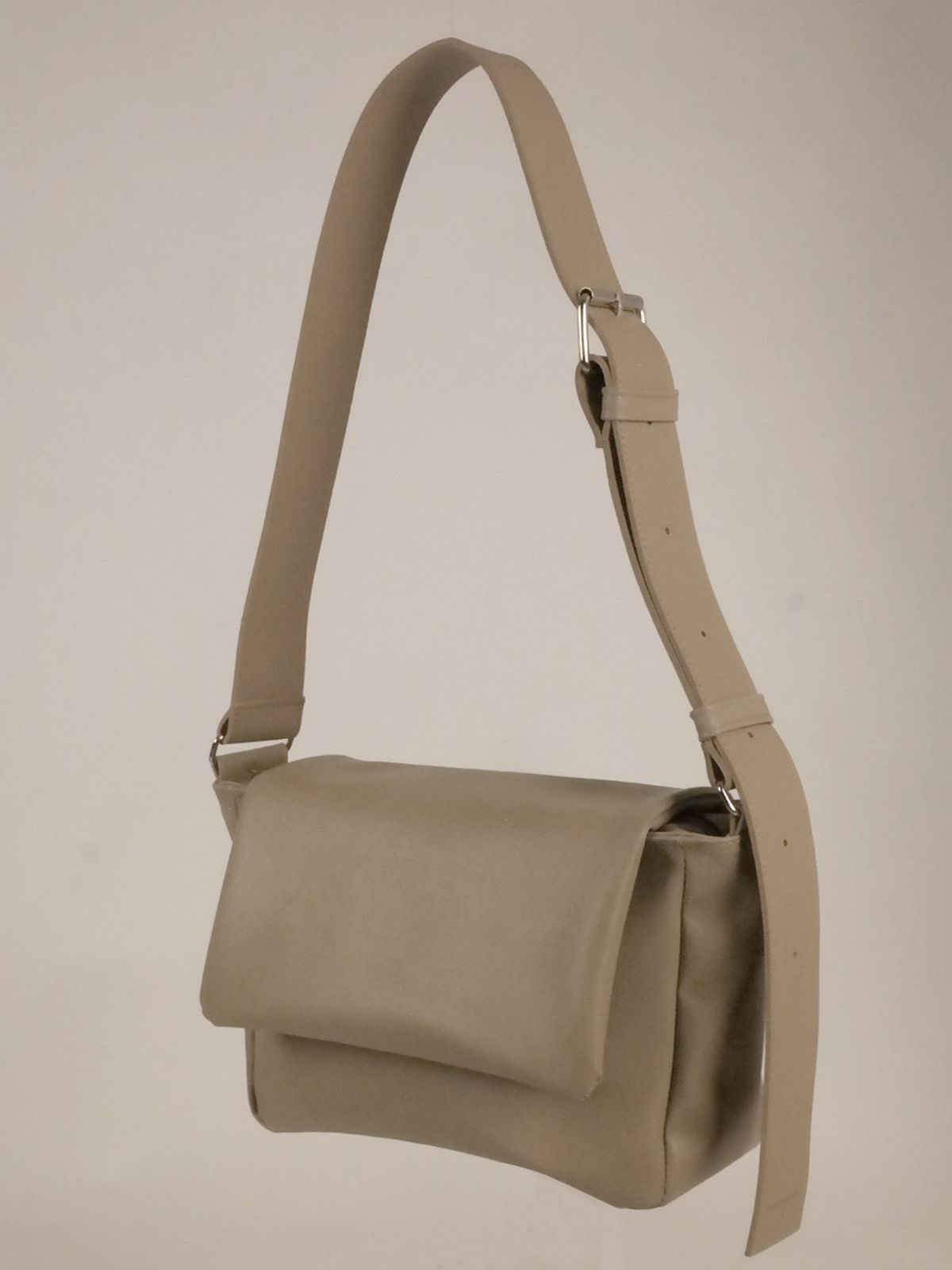 밋맷밋(MEETMETMEET) rectangle S camel