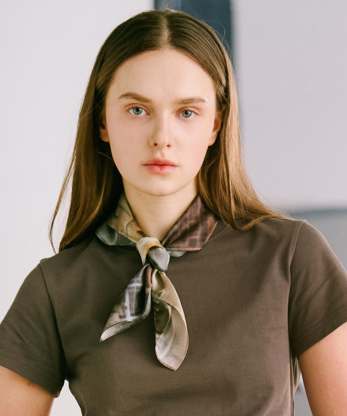 더 새터데이 이브닝 포스트(THE SATURDAY EVENING POST) Urban Silk Scarf_Beige