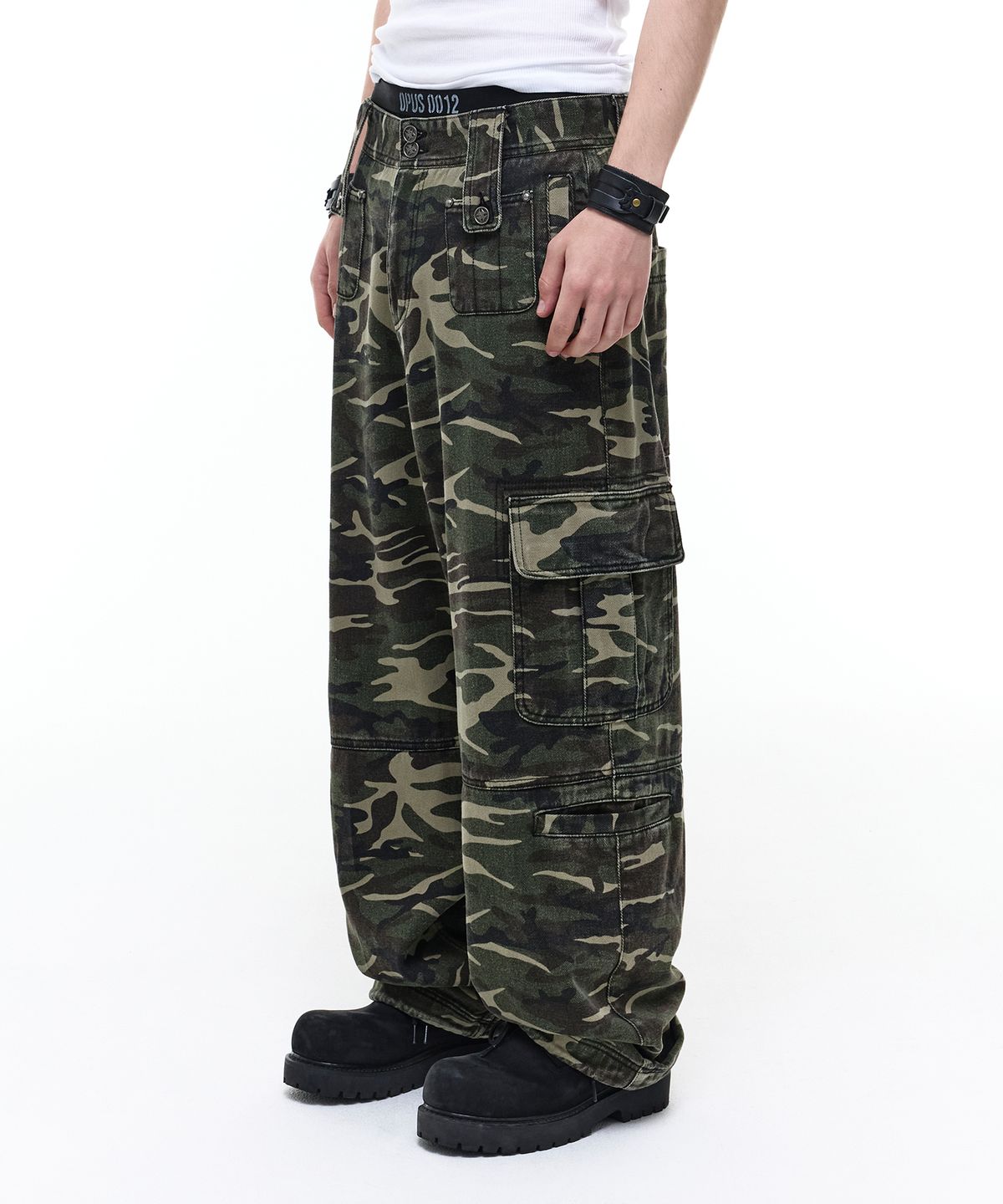 오퍼스 0012(OPUS 0012) Op. 08 LIQUID CARGO PANTS CAMO
