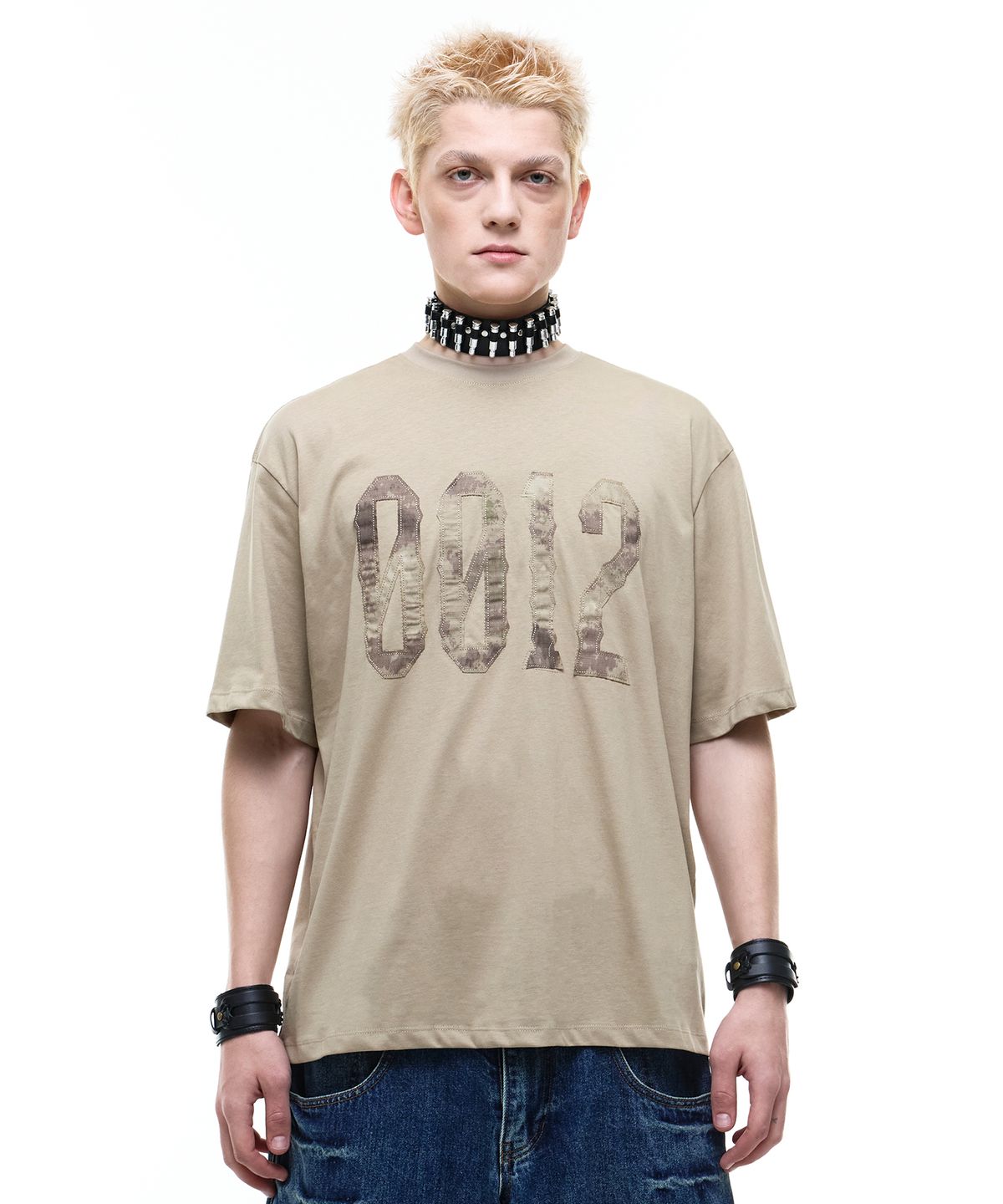 오퍼스 0012(OPUS 0012) Op. 07 CAMO PATCHED T-SHIRTS BEIGE