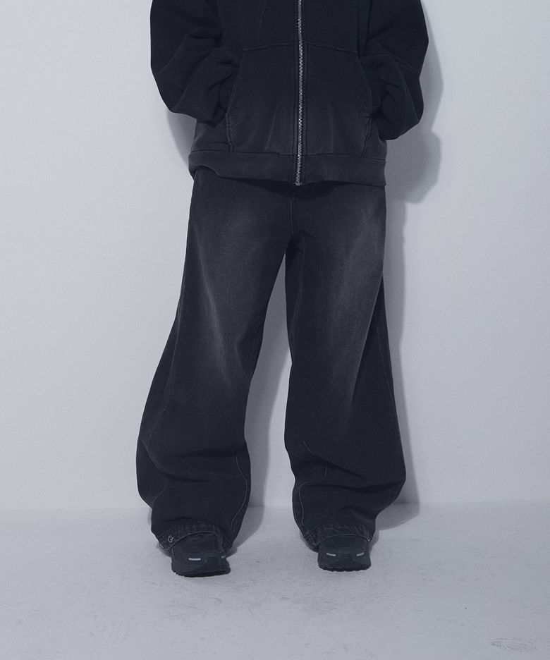 Pointiness Embroidery Wide Denim Pants