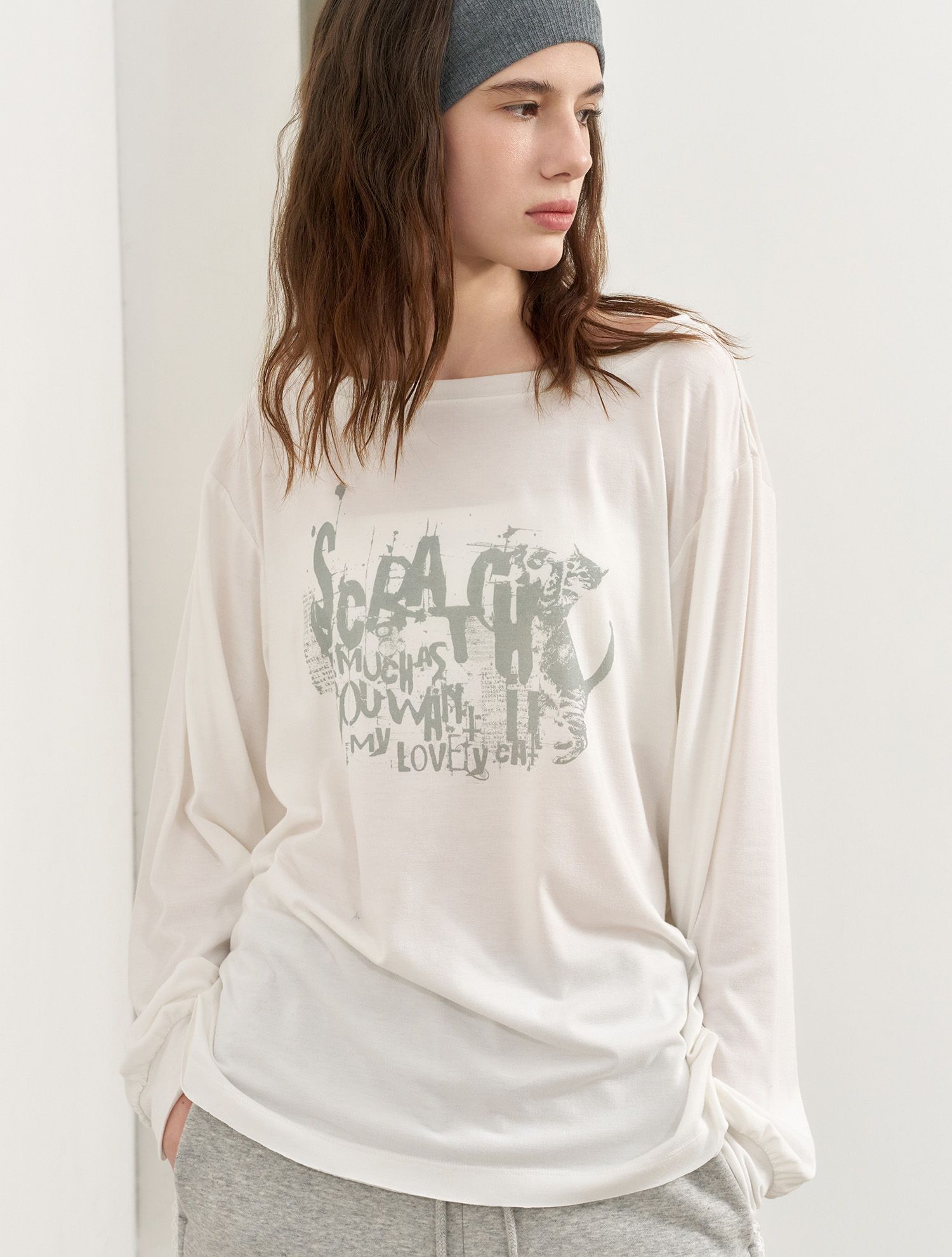 ★GENERAL IDEA★ Wide neck graphic loose fit t-shirt BLACK W MUSINSA | GENERAL IDEA Wide Neck Graphic Loose Fit T-Shirt