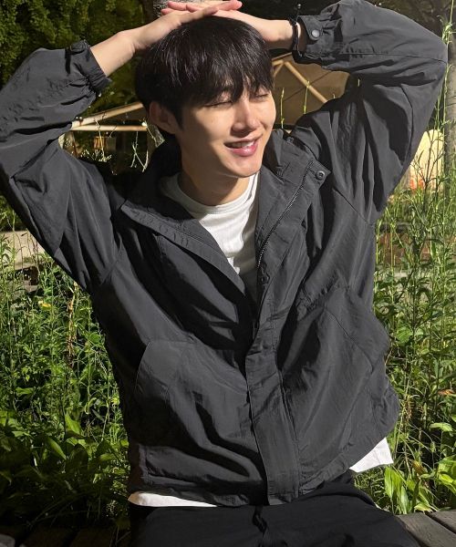 Thumbnail 0