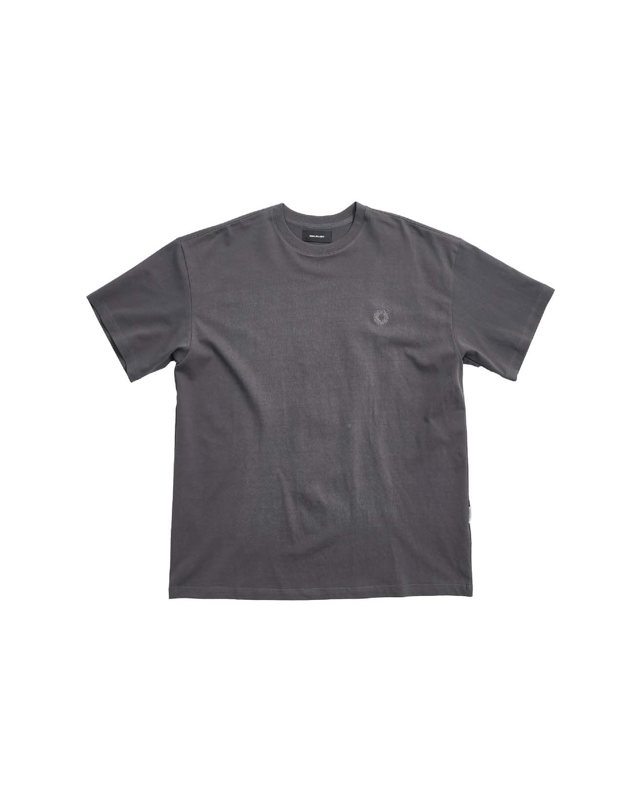 完売品❗️サイズ0 999HUMANITY EVD イージーロゴハーフTシャツ MUSINSA公式 | 999HUMANITY EVD イージーロゴハーフTシャツ（チャコール）