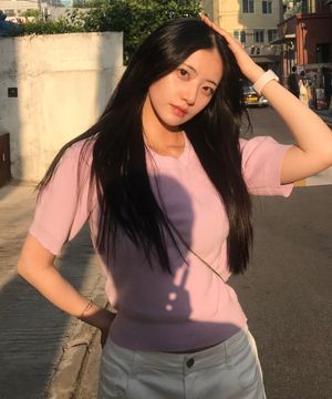 [W]라운드넥 볼륨 소매 니트 - 2color