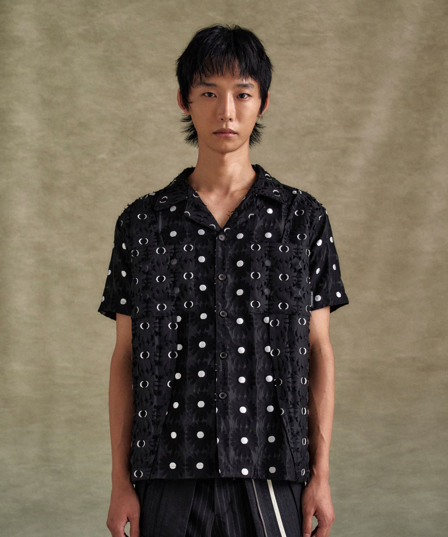 ANDERSSON BELL Half Sheer Flower Shirt atb1276m BLACK