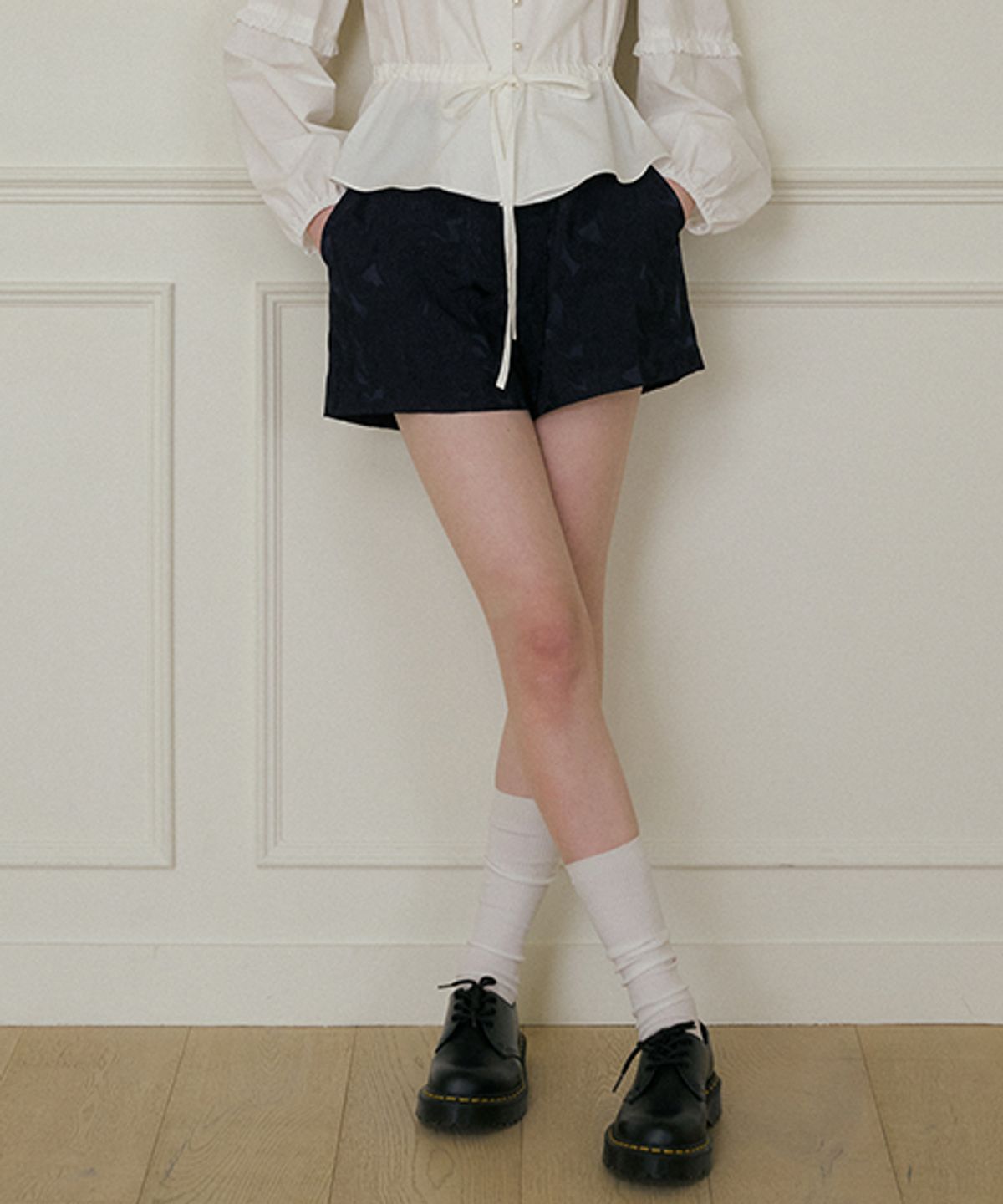 모어댄라이크(MORE THAN LIKE) JAQUARD BAND SHORTS - NAVY