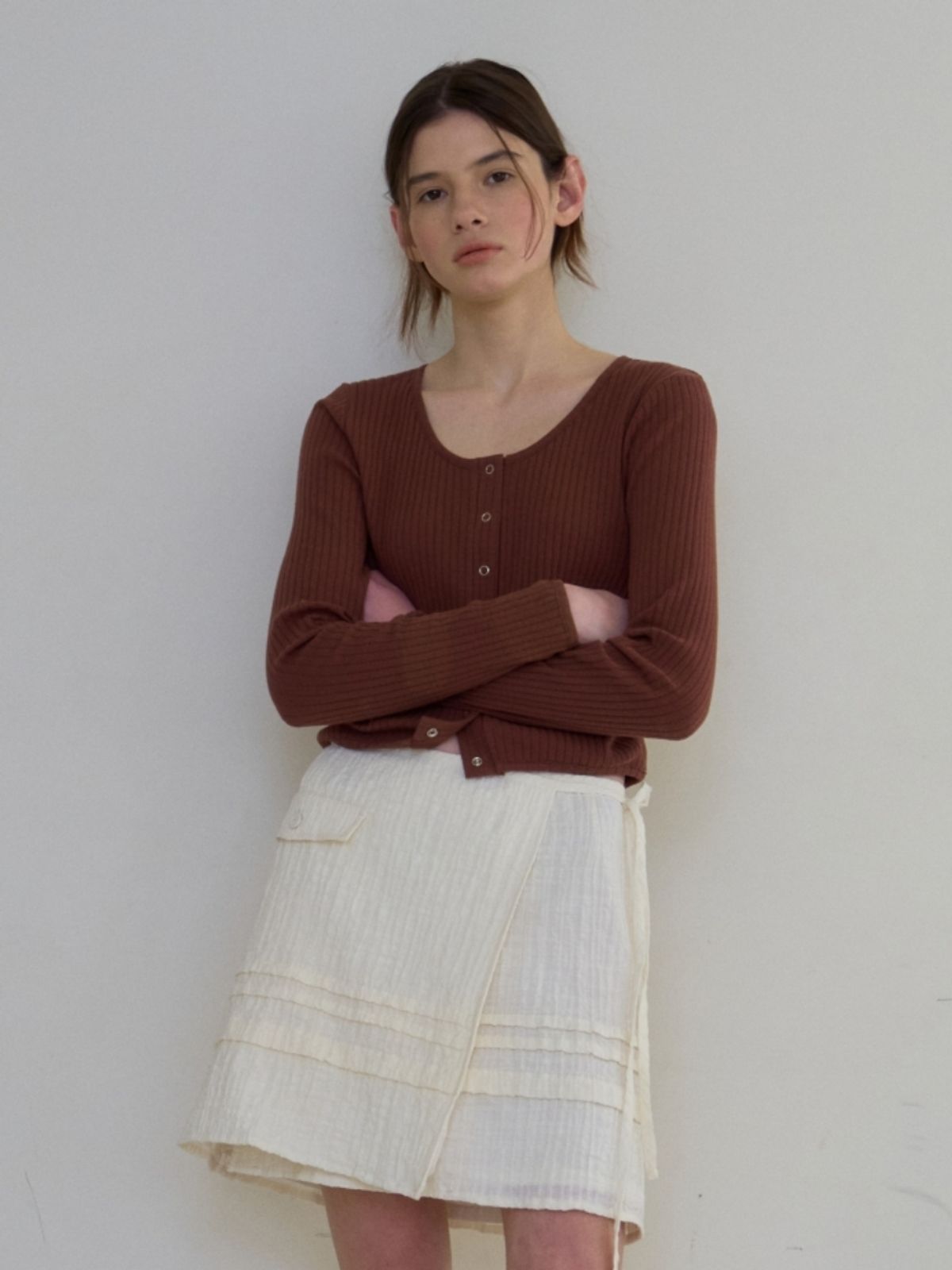 어나우트(UNNOUT) SOFT RIB JERSEY CARDIGAN BROWN