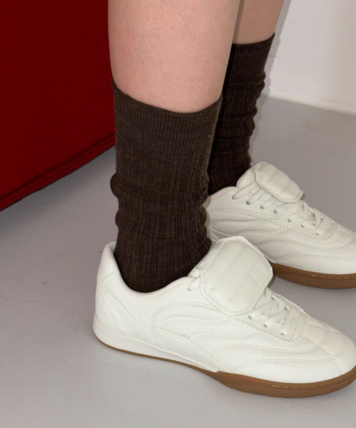 도넛바이닐샵(DONUTVINYLSHOP) wool loose middle socks (7colors)