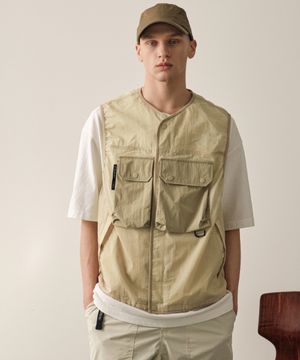 게일 왁스 포켓 베스트 (BEIGE)