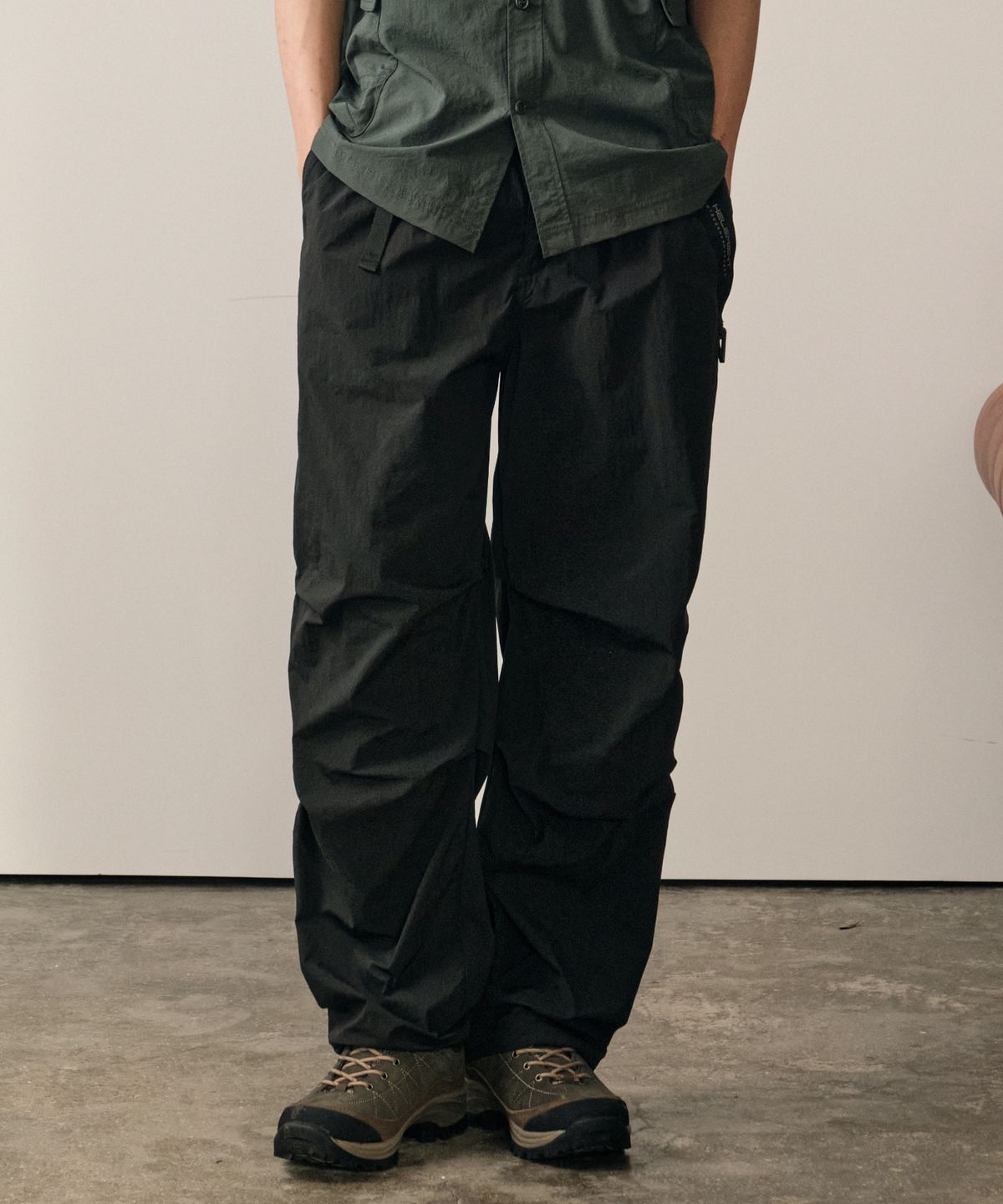힐리먼트(HELEMENT) 코쿤 웨빙 나일론 팬츠 (BLACK)