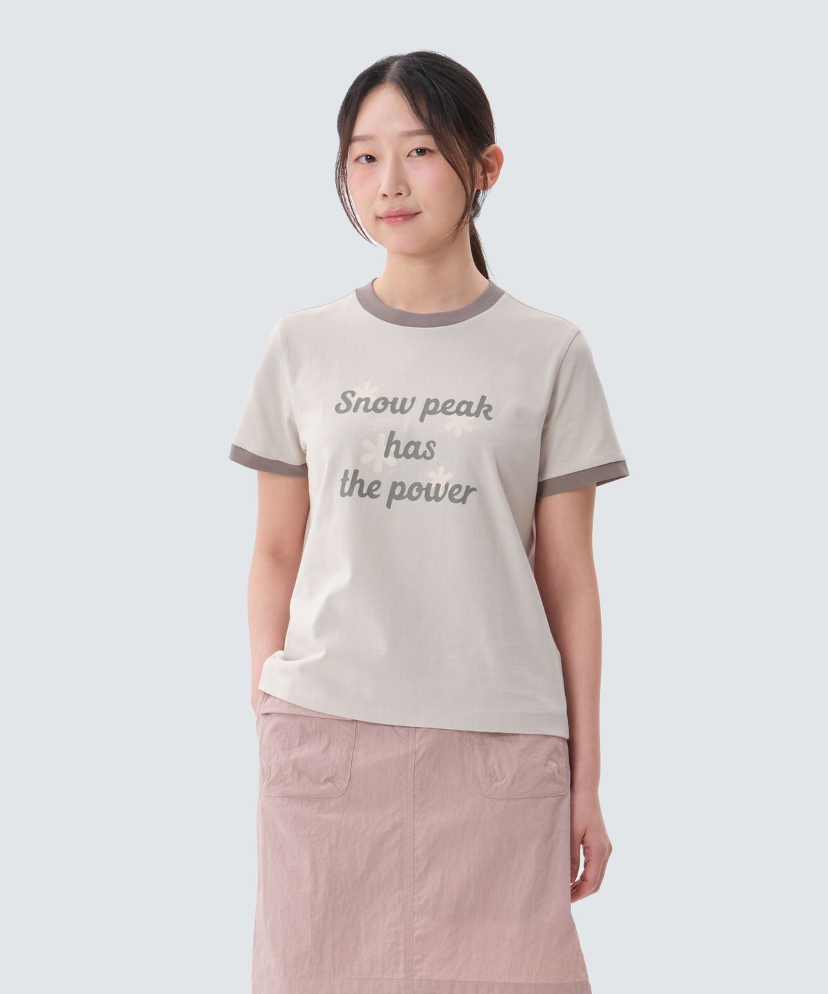 스노우피크 어패럴(SNOWPEAK APPAREL) 코튼 여성 링거 반팔 티셔츠 (S25MWFTS63) Light Beige
