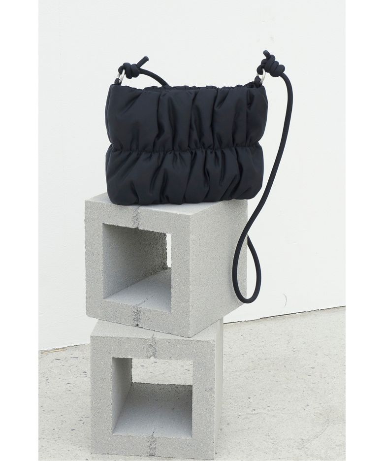 Twisted String Candy Tote Bag_RYBAX25802BKX