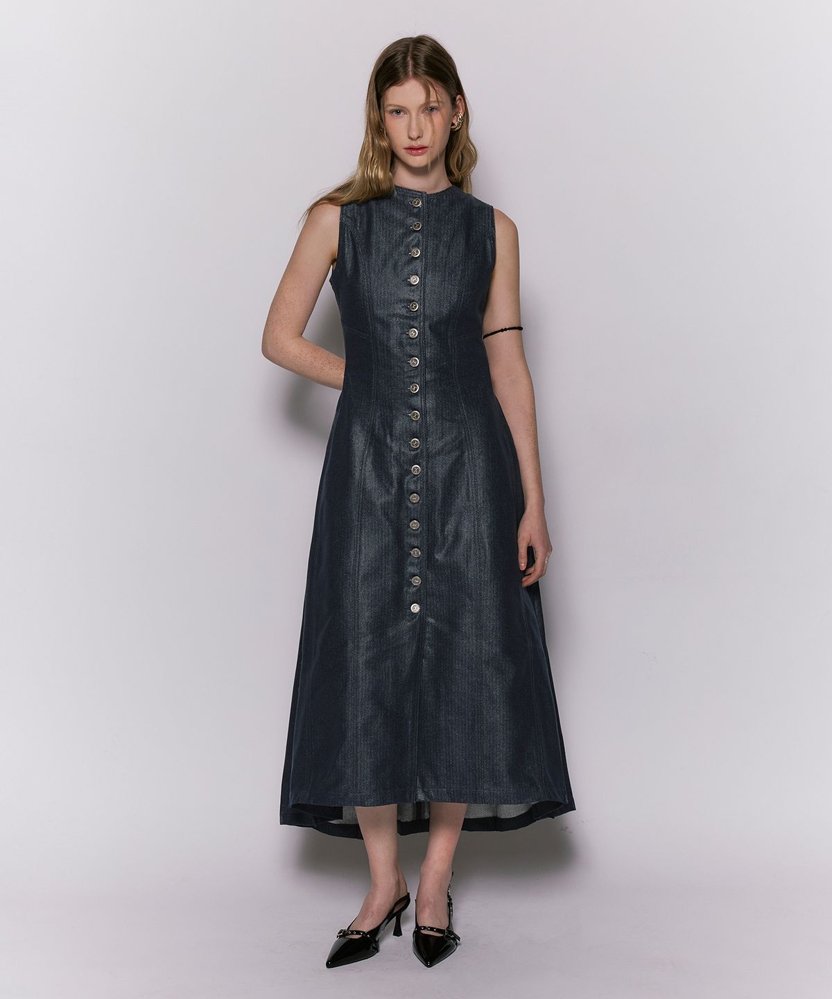 웨슬리 휴스턴(WESLEYHYUSTON) Herringbone glow denim long tuck dress indigo