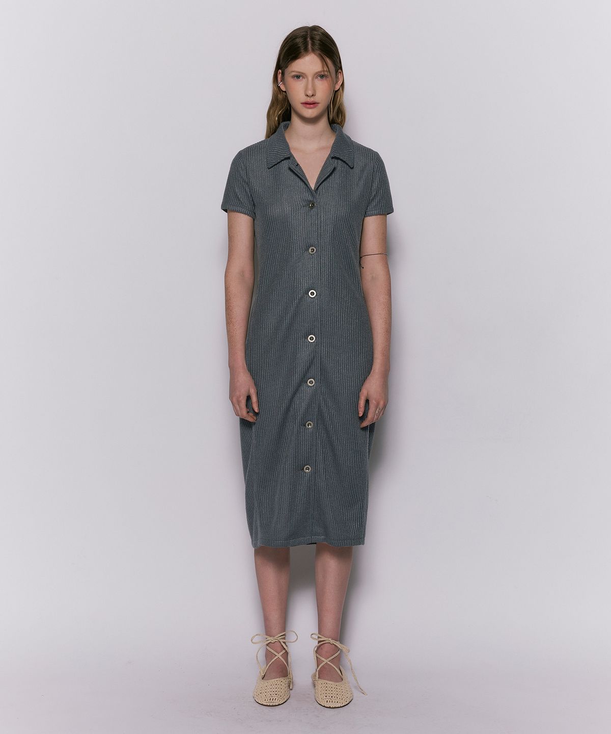웨슬리 휴스턴(WESLEYHYUSTON) Open collar cable knit long dress dark blue