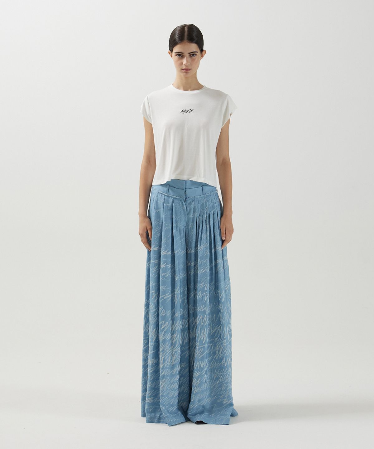 므아므(MMAM) Denim stitch layered pin tuck slacks