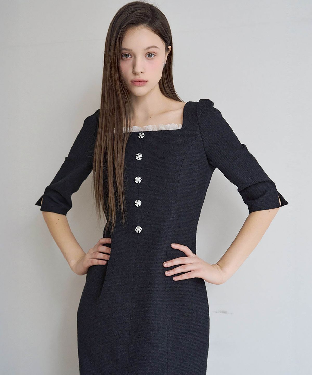 쥴리앤칼라(JULIY&CALLA) 25SS 칼라 112  원파인데이 무아르 트위드 원피스검정
