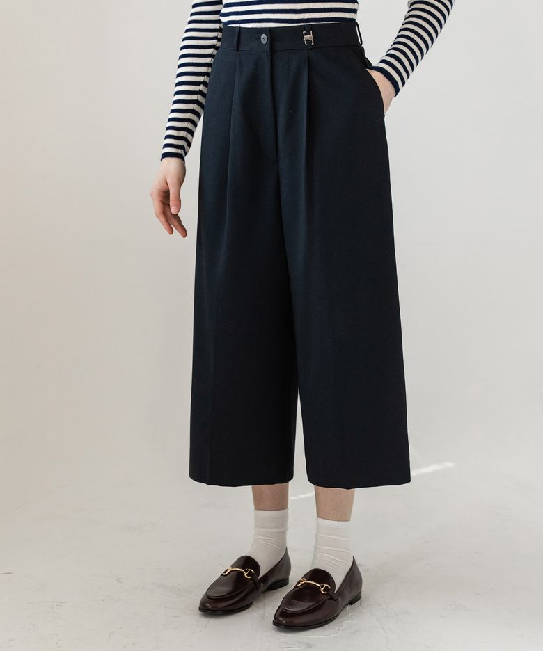 CURROT PINTUCK BERMUDA PANTS NNPT0001