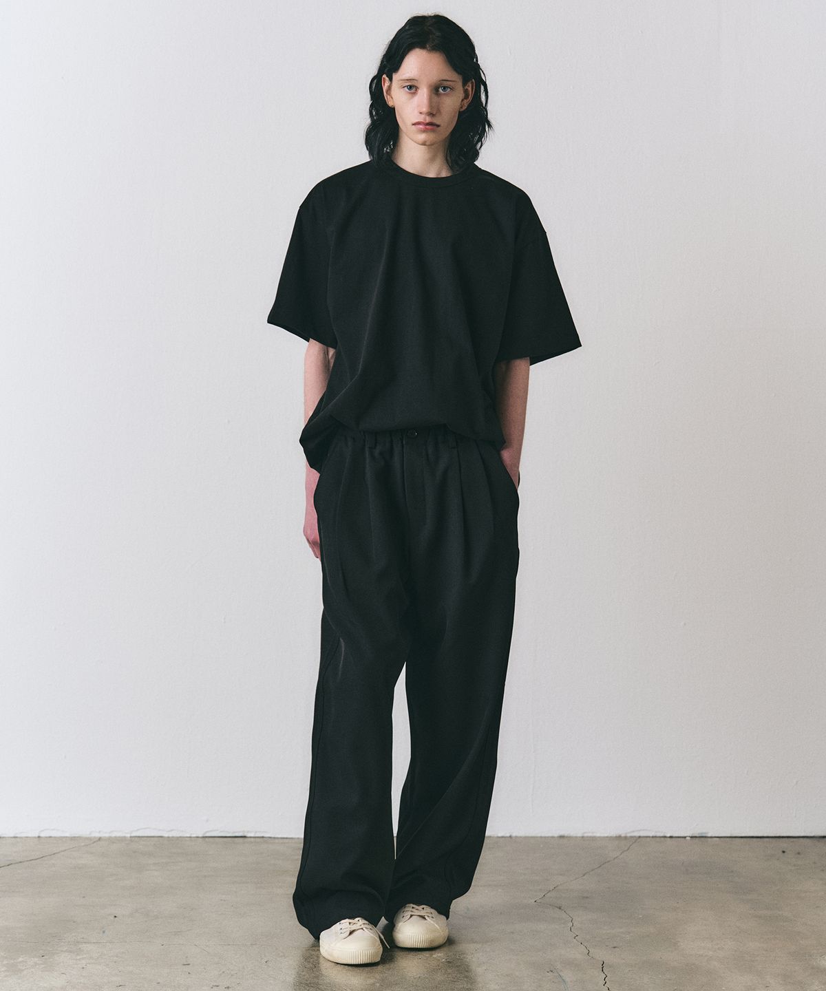 이지오(EZIO) Wave Wide Banding Pants_Black