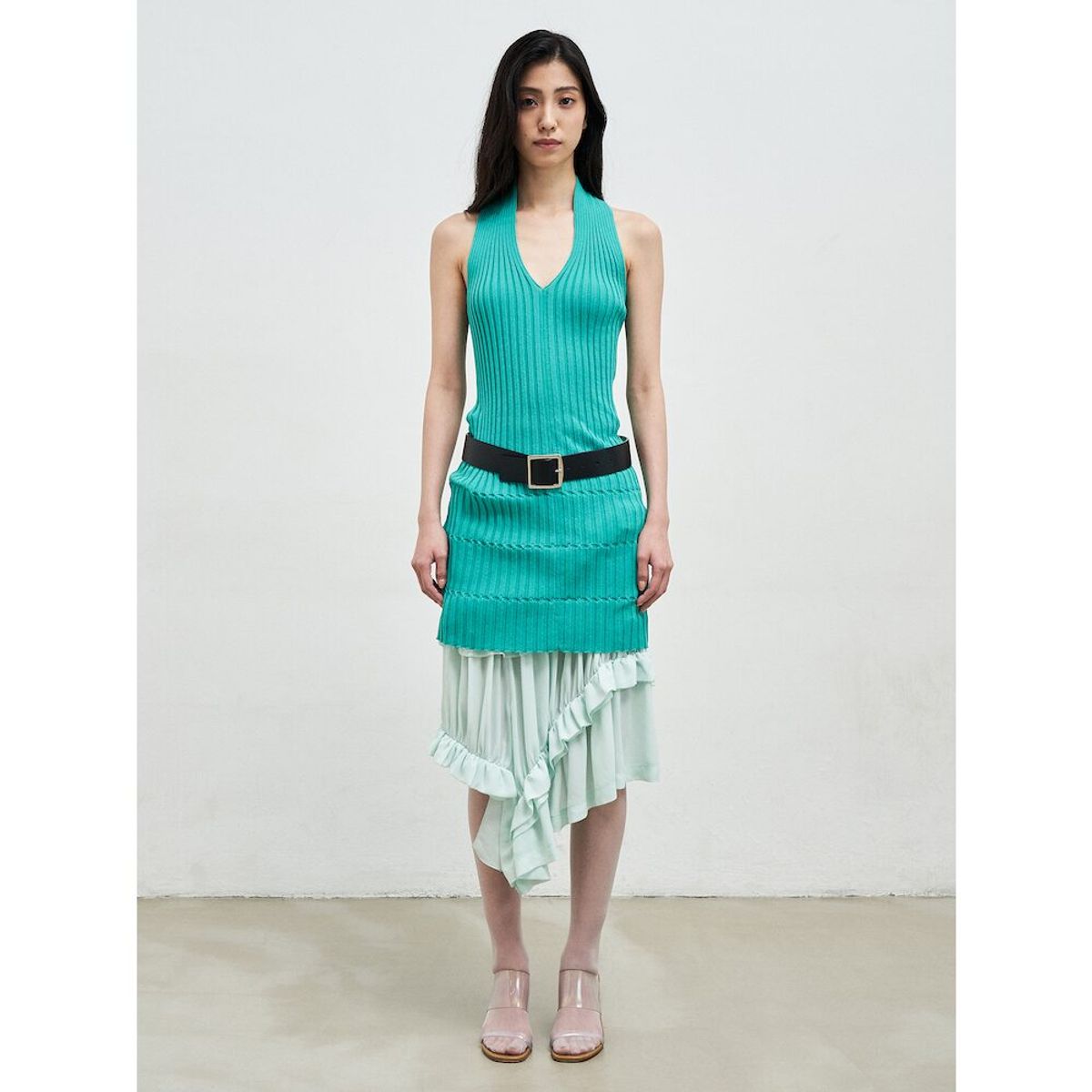 앙개(ANGGAE) Crafted Rib Halter Dress  Green