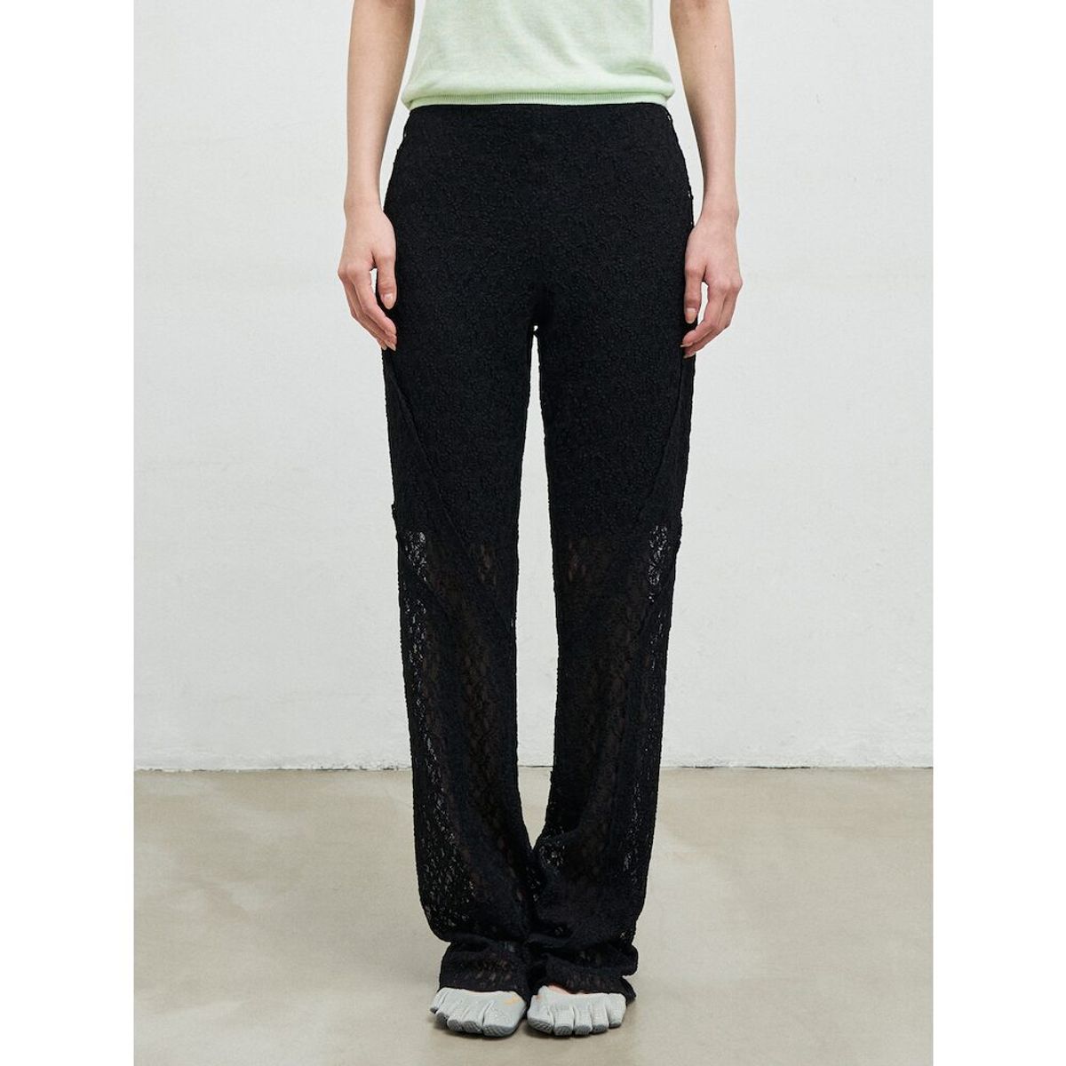 앙개(ANGGAE) Lace Line Pants  Black