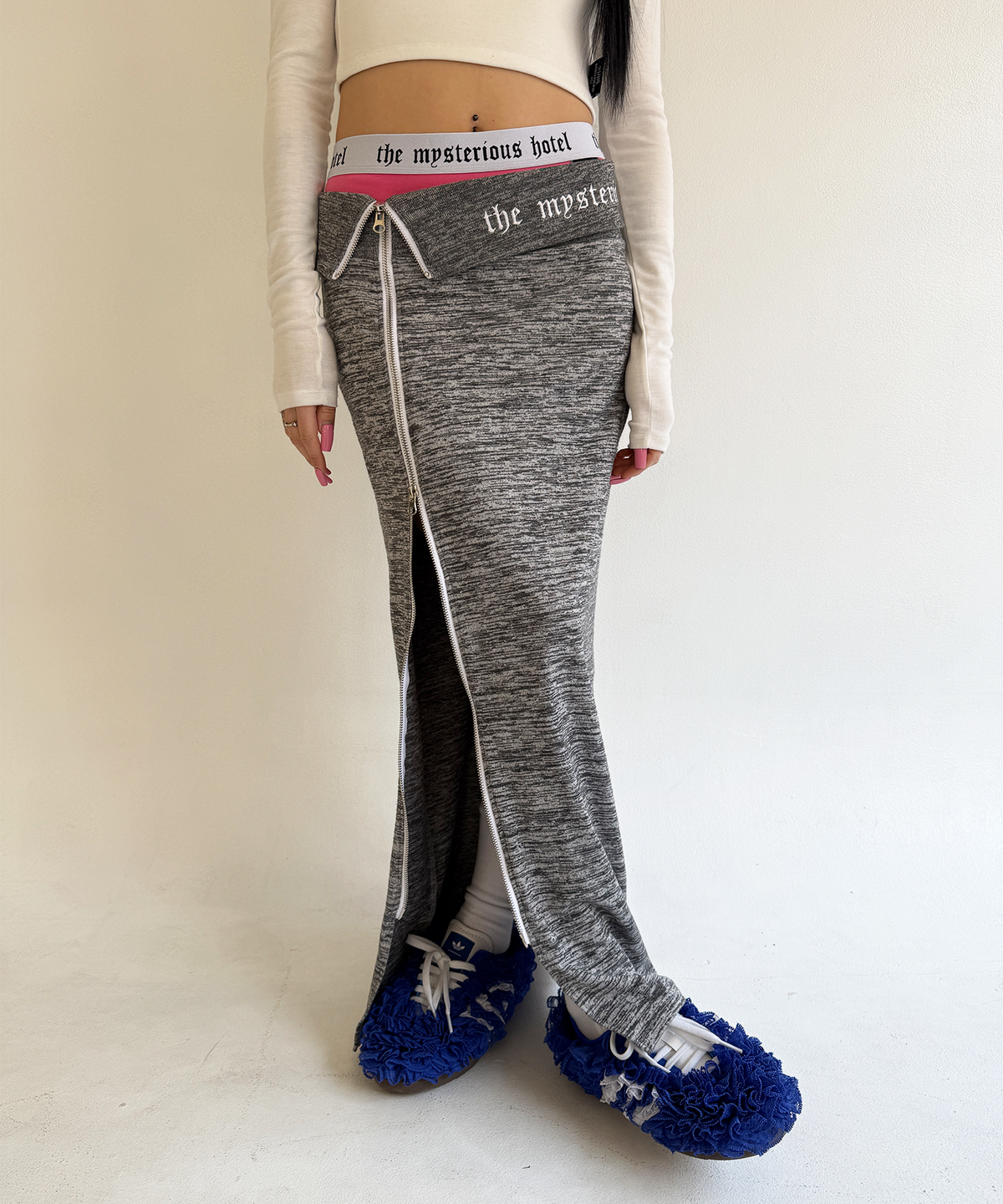 미스테리어스호텔(THE MYSTERIOUS HOTEL) ZIP-UP LONG SKIRT [2 Color]