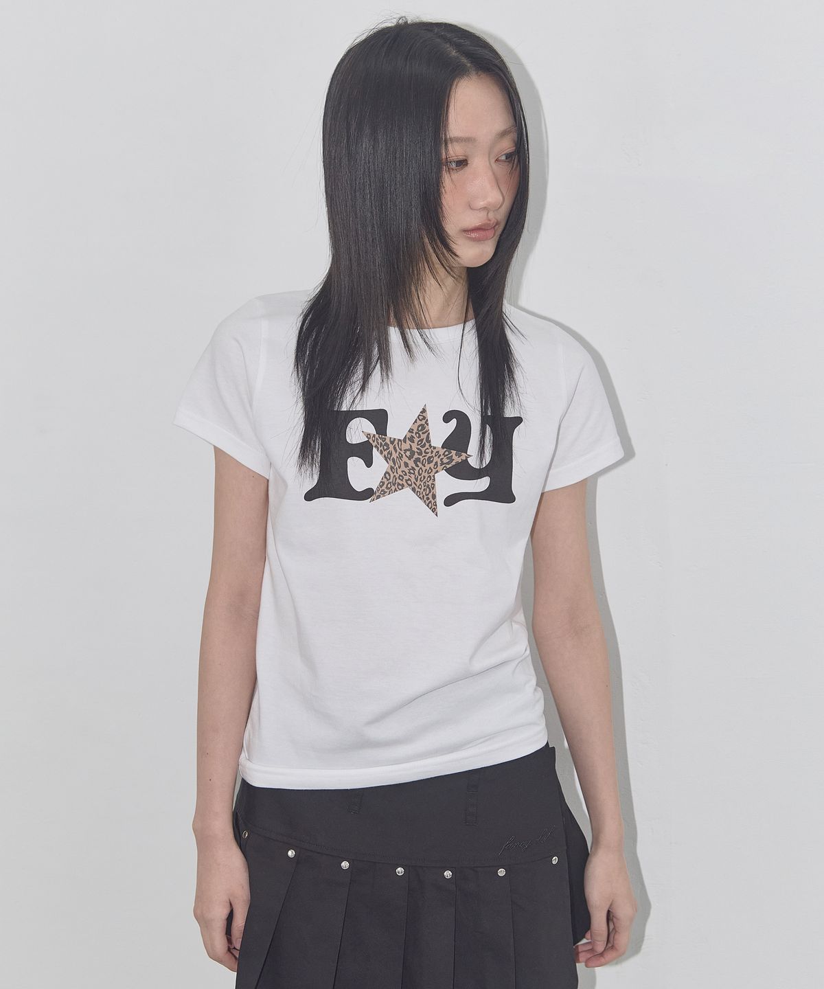 팬시클럽(FANCY CLUB) FY 레오파드 티 (WHITE) F25QB100