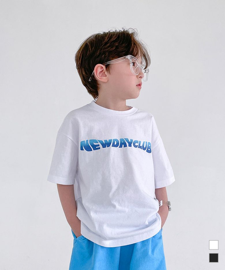 뉴 데이 빌로우 티셔츠