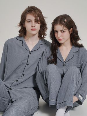 [2PACK] 커플용 소프트필 체크 네이비 긴팔 카라 잠옷 상하의 세트