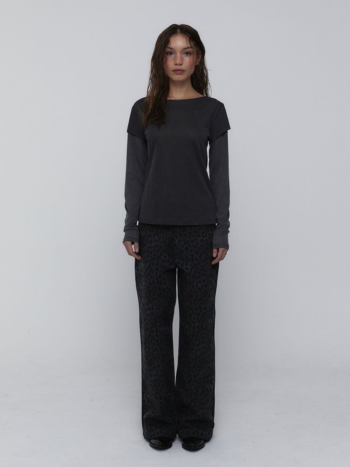 비수스(VISUS) [VISUS X OF MY ON]Cotton Leopard Pants_Charcoal
