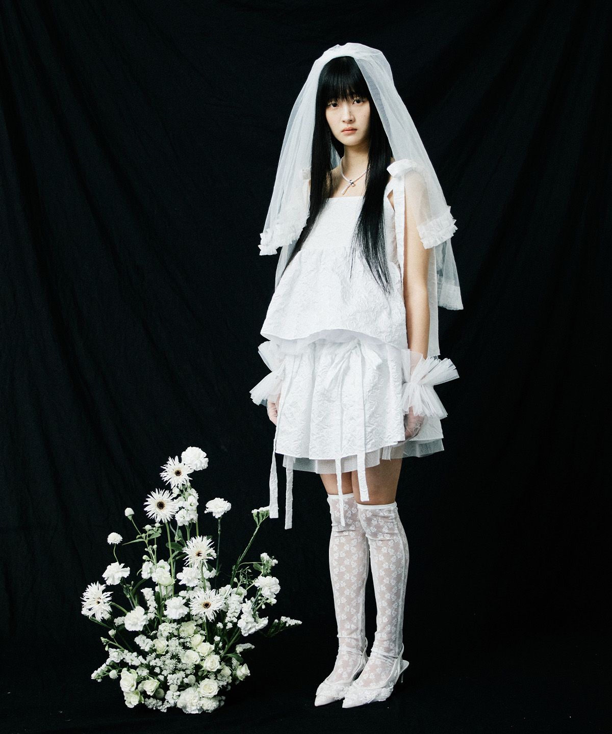 MUSINSA | FOGDAWN Rose Jacquard Volume Mini Skirt (white)