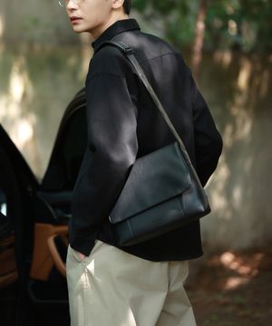 에센셜 크로스백 309 블랙