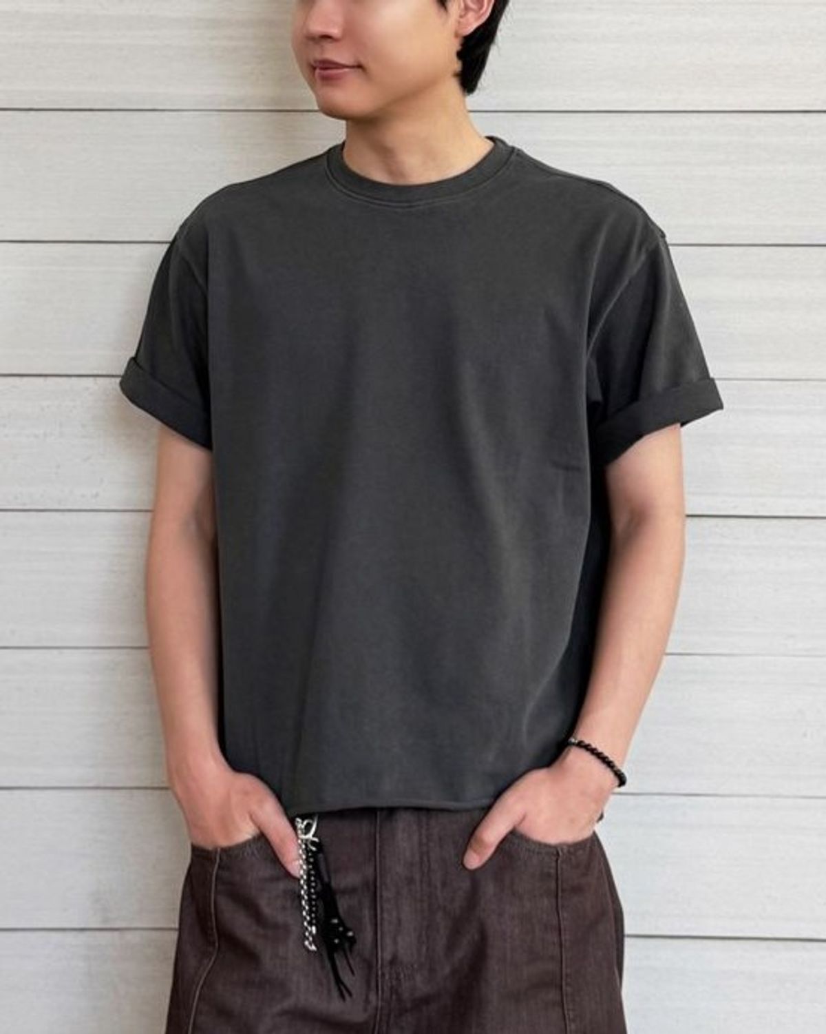 토피(TOFFEE) 피그먼트 크롭드 티 (CHARCOAL)
