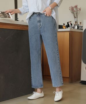 뒷밴딩 일자 테이퍼드 데님 팬츠