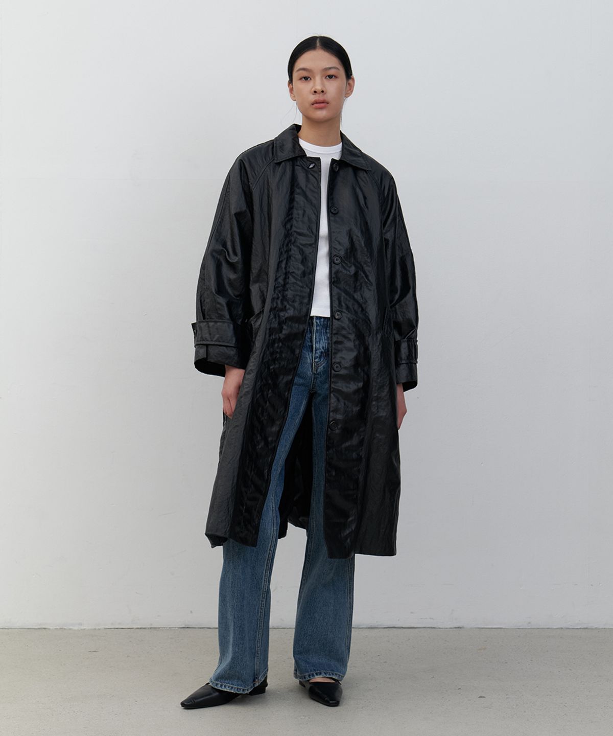 모헤(MOHAE) Vegan leather trench coat _ black