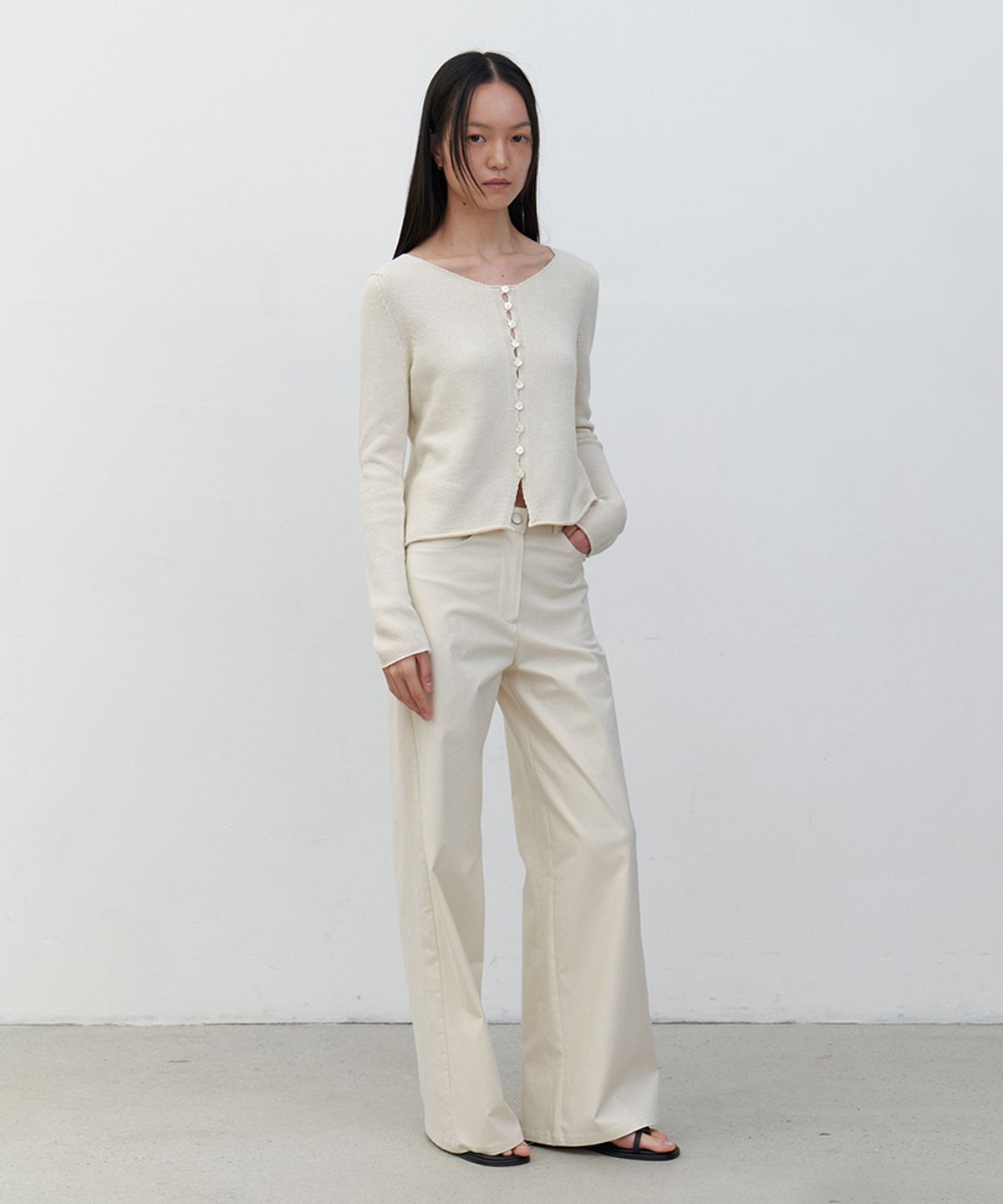 모헤(MOHAE) Crop knit cardigan _ beige