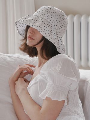 비올레타 셔링 버킷햇 (화이트)