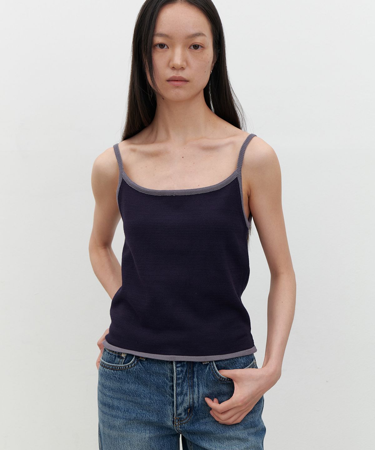 모헤(MOHAE) Two - tone sleeveless _ navy