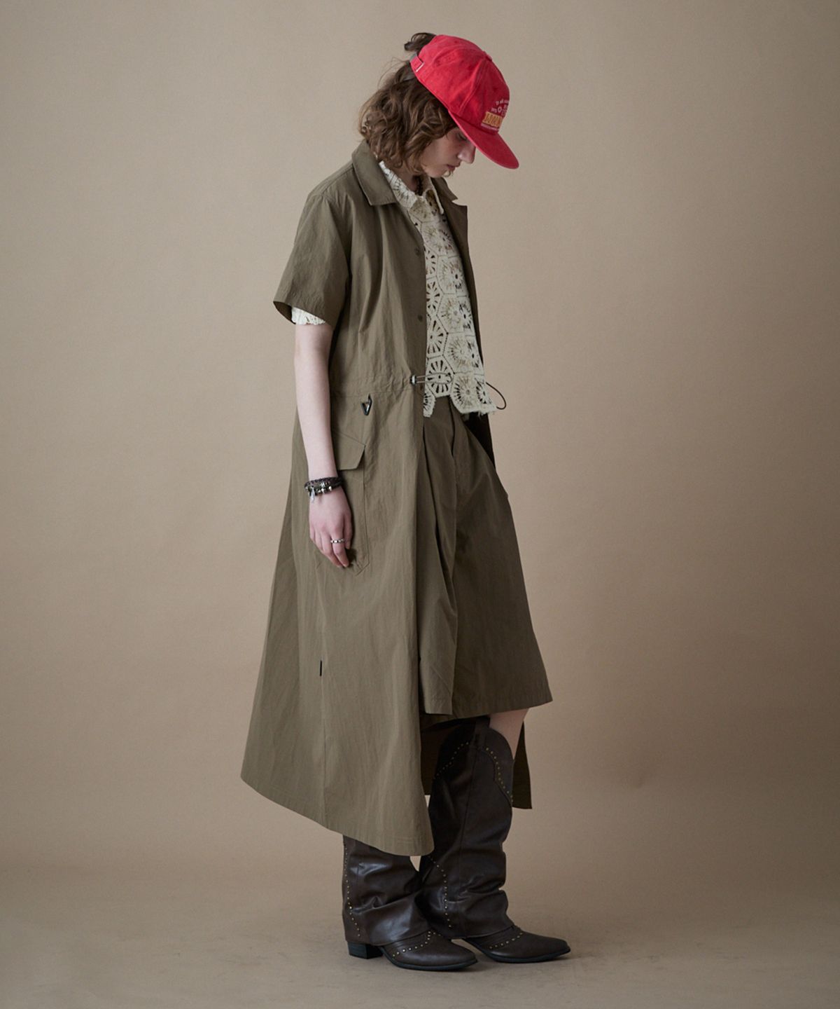 펜필드(PENFIELD) CN 오픈 카라 하프 셔츠 원피스 베이지_FR2WS50F
