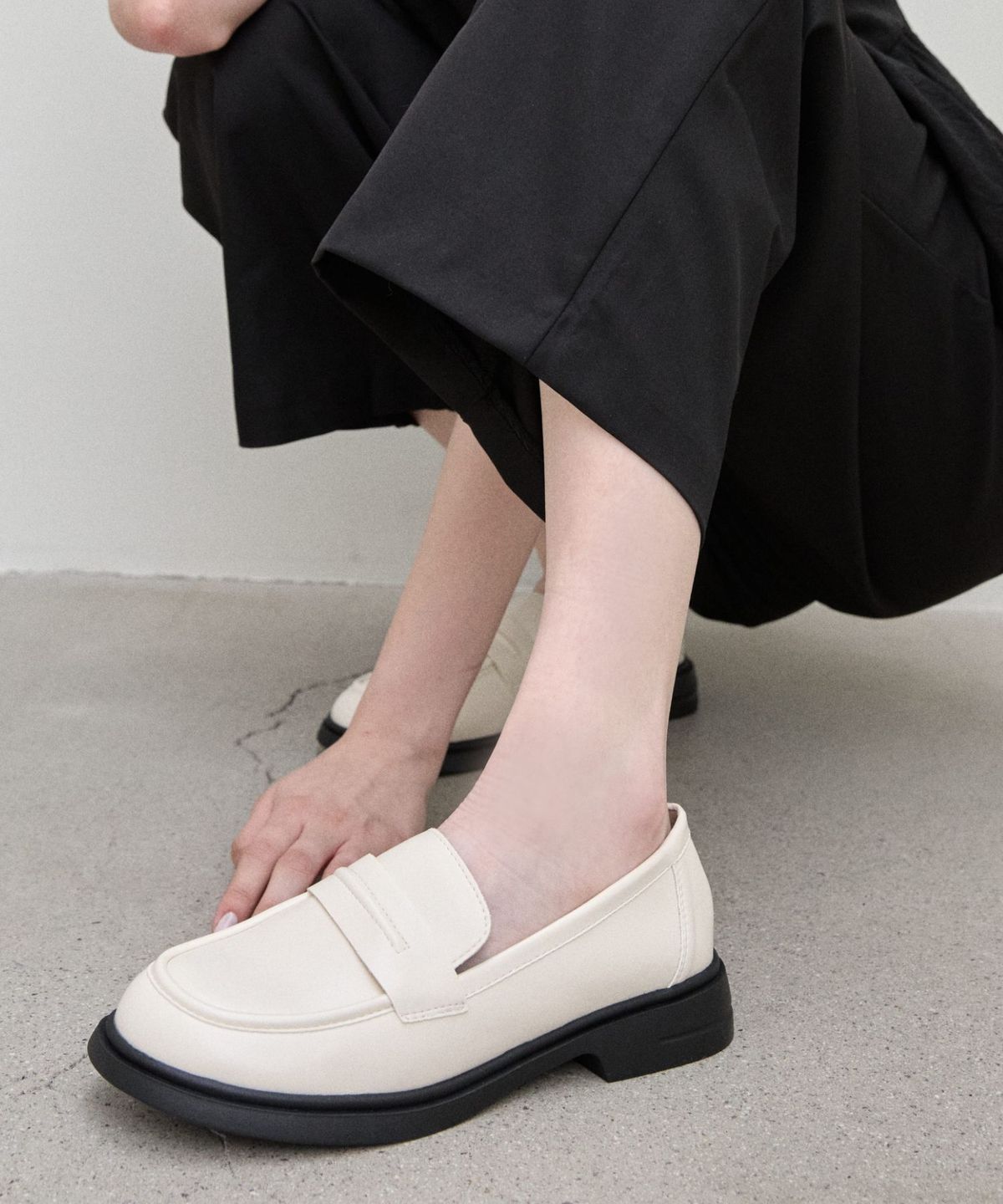 스퍼(SPUR) Cathy Round toe 클래식 로퍼 3.5cm -VS9002 (2color)